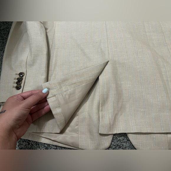 Banana Republic Women’s Double-Breasted Blazer - Picture 13 of 16